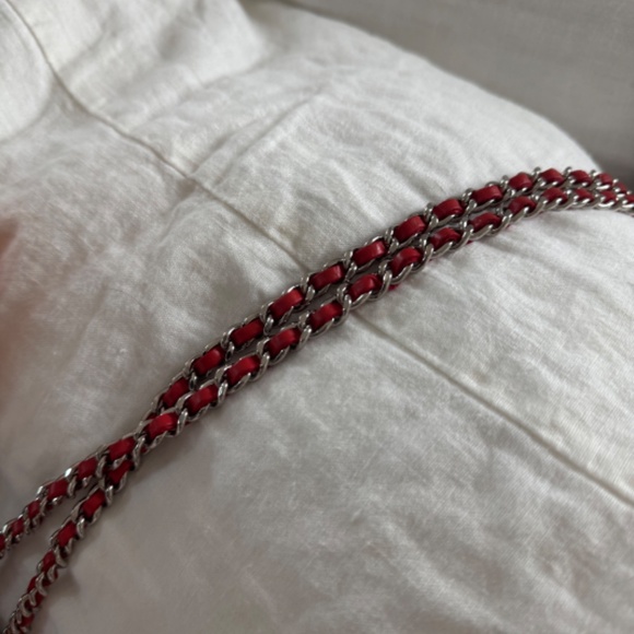 Vintage Chanel mini single flap in RED - Picture 4 of 9